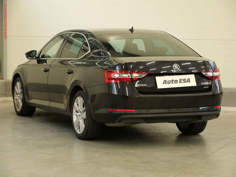 Škoda Superb (2019) 2.0TDi 4x4, 2.maj,ČR, Style - fotka 6 z 21