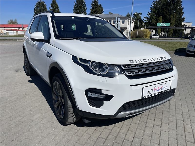 Land Rover Discovery Sport 2,0 TD4 132kw AWD Pano 7mist T - fotka 33 z 34