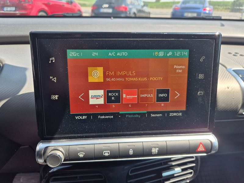 Citroën C4 Cactus 1.2 81kW Shine - AUTOMAT - fotka 20 z 26