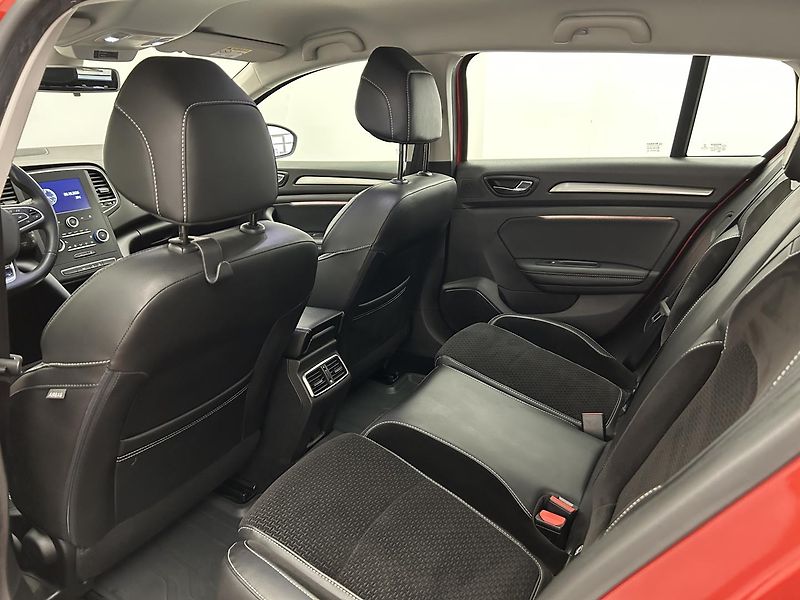 Renault Mégane 1.2 TCe - fotka 22 z 28