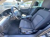Volkswagen Passat (2015) B8 DSG 2,0 110KW ROZV. BEZ ADB - náhled 17