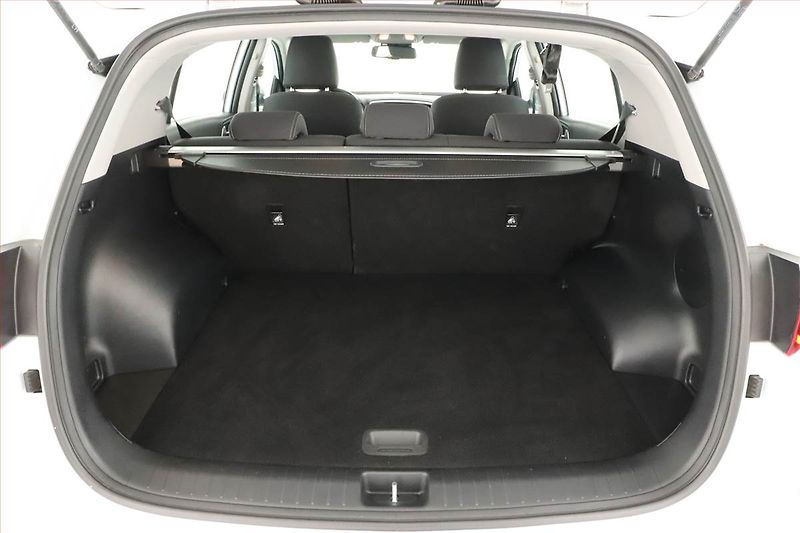 Kia Sportage (2019) 1.6 GDI, Navi, Tempomat - fotka 11 z 17