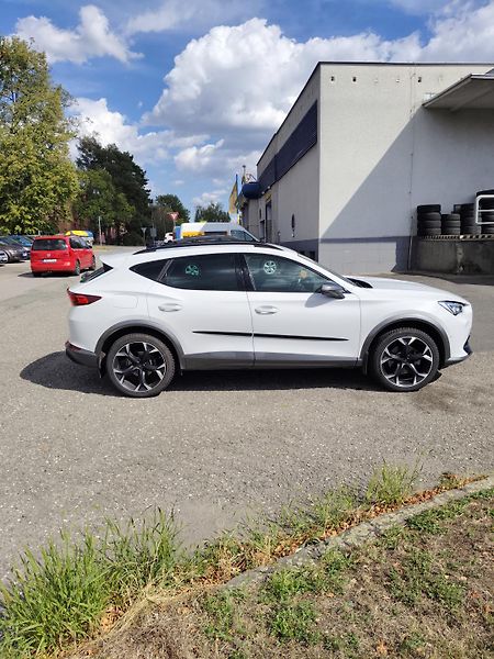 Cupra Formentor (2023) Velmi pěkné a udržované auto  - fotka 7 z 17