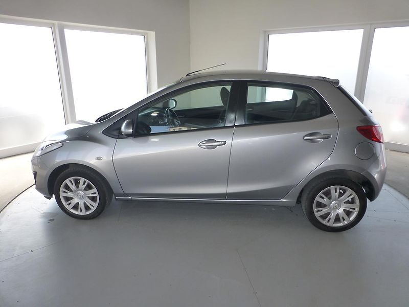 Mazda 2 (2012) 1,3i 55KW*KLIMA+ SADA KOL - fotka 8 z 26