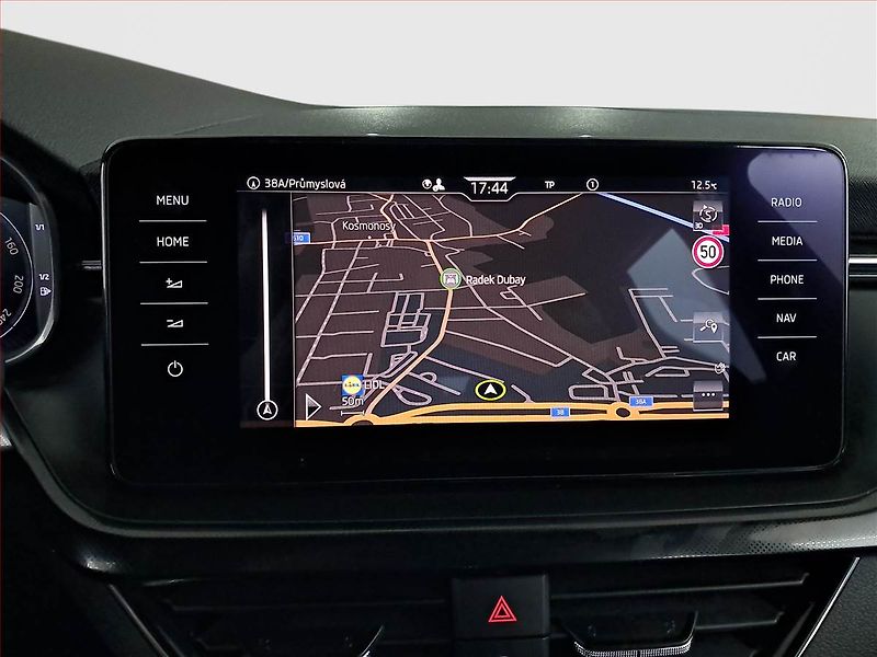 Škoda Kamiq (2019) 1.5 TSI, ČR,1.maj, Navi - fotka 13 z 21