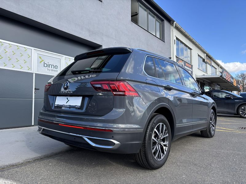Volkswagen Tiguan (2024)  Life 2.0 TDI (110 kW) TZ AUT - fotka 3 z 22