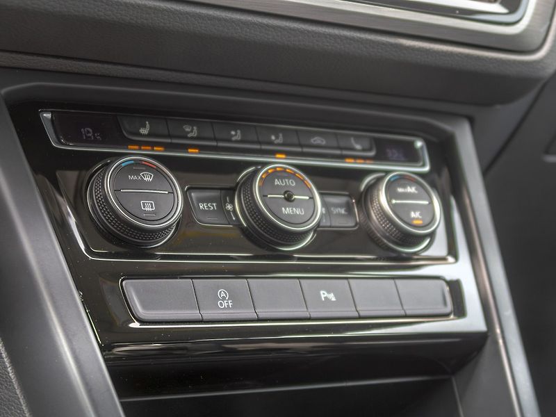Volkswagen Touran (2019) 2.0TDI 110KW – Cebia 5*! - fotka 25 z 53