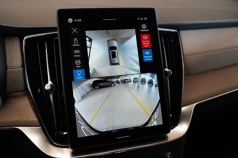 Volvo XC90 B5 PLUS Bright, Vzduch, 360° - fotka 27 z 50