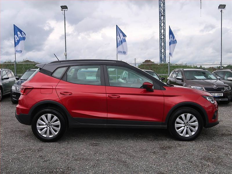 Seat Arona (2018) 1.6 TDI, Vyhř. sedaček - fotka 6 z 19