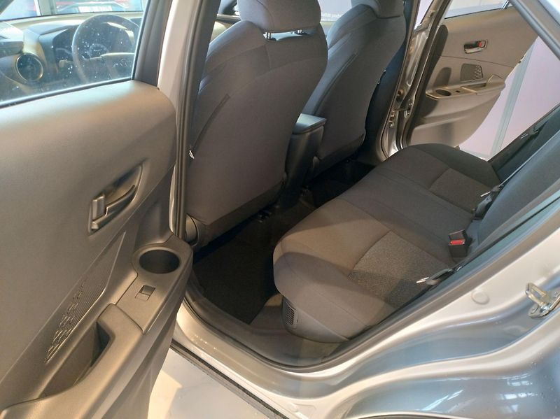 Toyota C-HR (2026) 1.8 FHEV COMFORT - 0% úrok - fotka 7 z 13