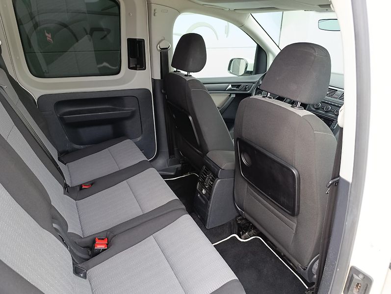 Volkswagen Caddy MAXI 2.0TDI 110kW DSG  - fotka 16 z 29