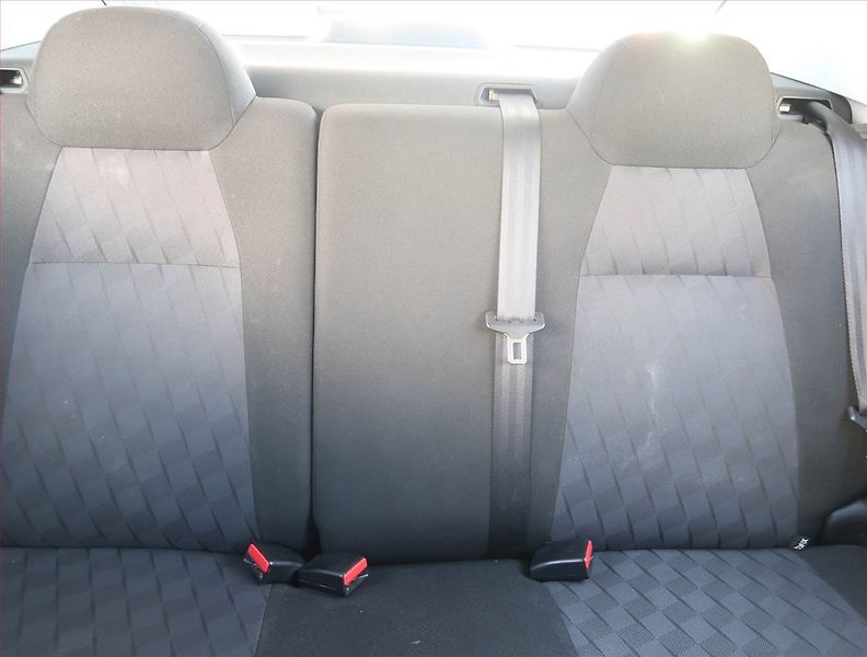Citroën C-Elysée (2013) Exclusive 1.6 HDi, udržované - fotka 10 z 18