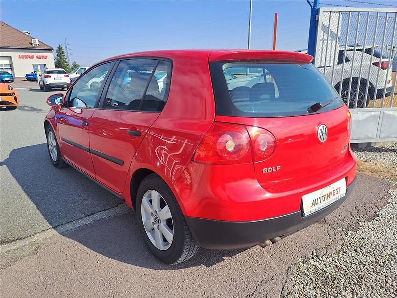 Volkswagen Golf 1,9 TDI 4 MOTION - fotka 4 z 14