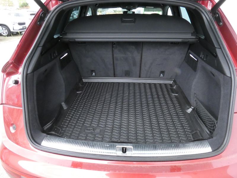 Audi Q5 2.0 TDI 140 KW quattro - fotka 15 z 28