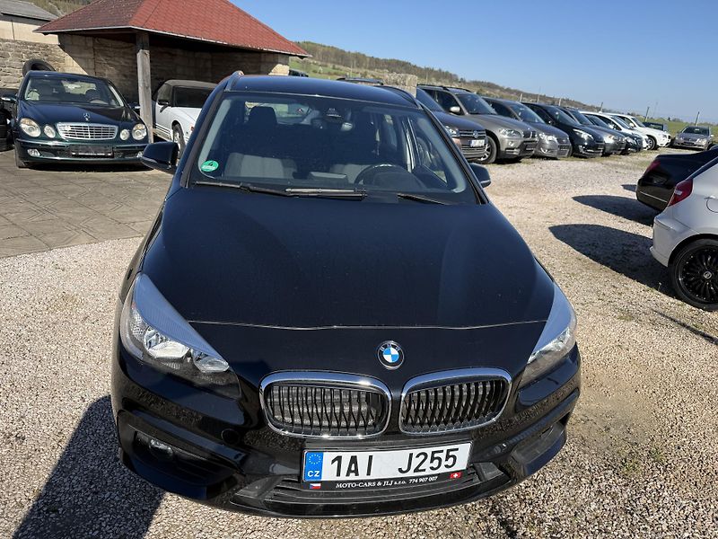 BMW Řada 2 (2015) 1.5 100kw spotřeba 4.9L2 - fotka 4 z 49