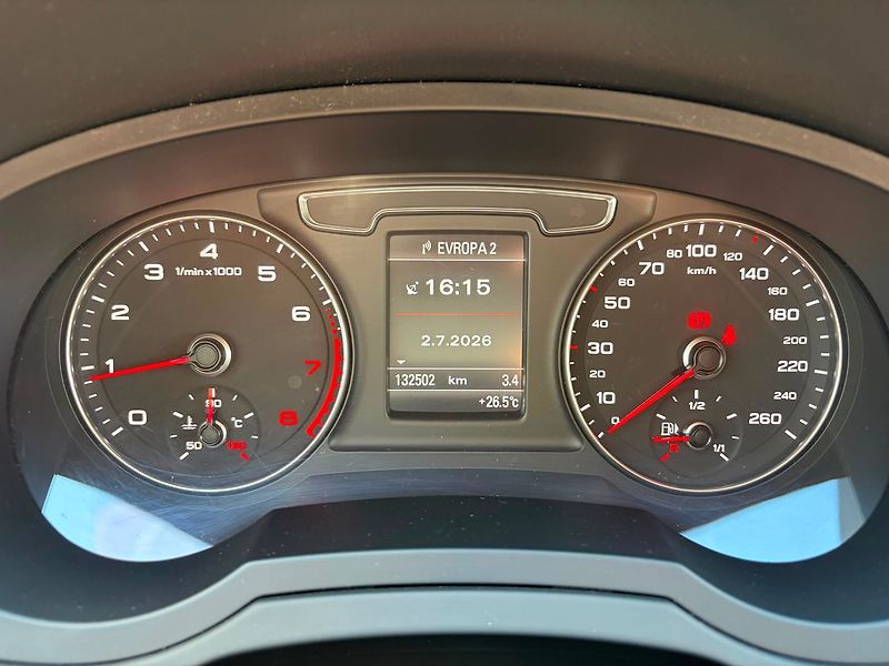 Audi Q3 1.4 TFSi, 1.Majitel, Serviska - fotka 15 z 24
