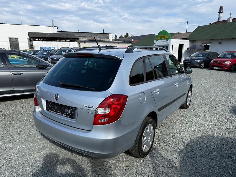 Škoda Fabia 1.2 TSI FRESH - fotka 6 z 13