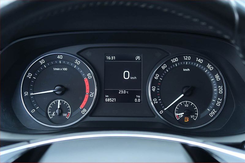 Škoda Octavia (2021) 1.5 TSI - fotka 11 z 23