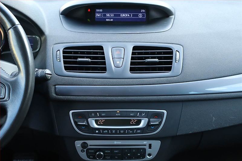 Renault Mégane (2015) 1.6 16V, Tempomat - fotka 12 z 19