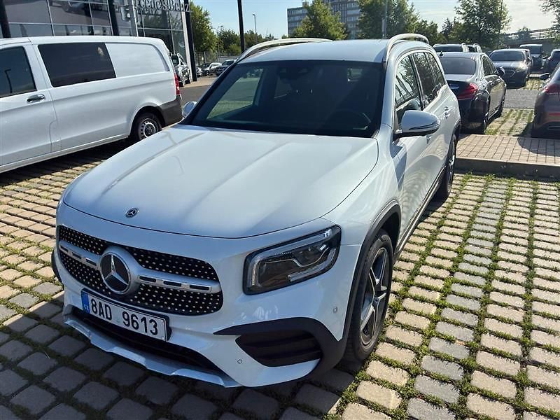 Mercedes-Benz GLB (2020) - fotka 8 z 18