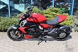 Ducati Diavel (2023) V4 RED 2023 - náhled 9