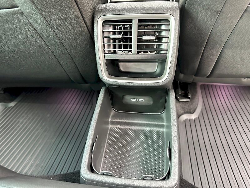 Škoda Octavia (2024) 1.5 TSI 110kW MHEV Top Selecti - fotka 20 z 23