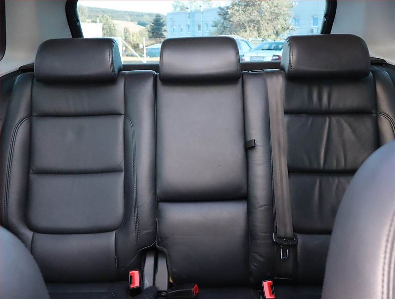 Volkswagen Tiguan (2010) R-Line 2.0 TSI, 4X4, Automat - fotka 10 z 19