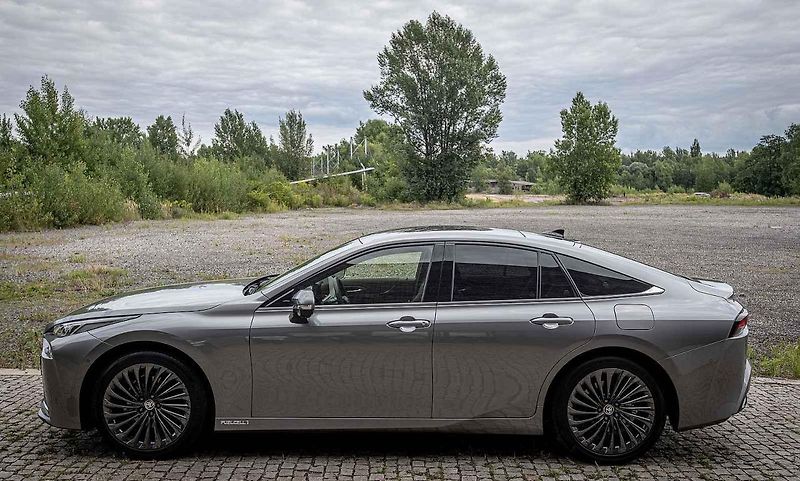Prezentace vozidla Toyota Mirai, prvního auta na vodíkový pohon v ČR, které bude poprvé k vidění na Moravě, 19. srpna 2021 v Ostravě.