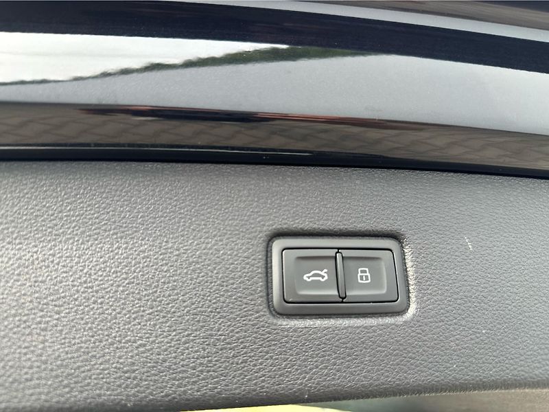 Audi Q7 50 TDI Quattro S.Line - fotka 12 z 21