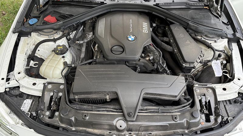 BMW Řada 3 (2018) - fotka 20 z 22