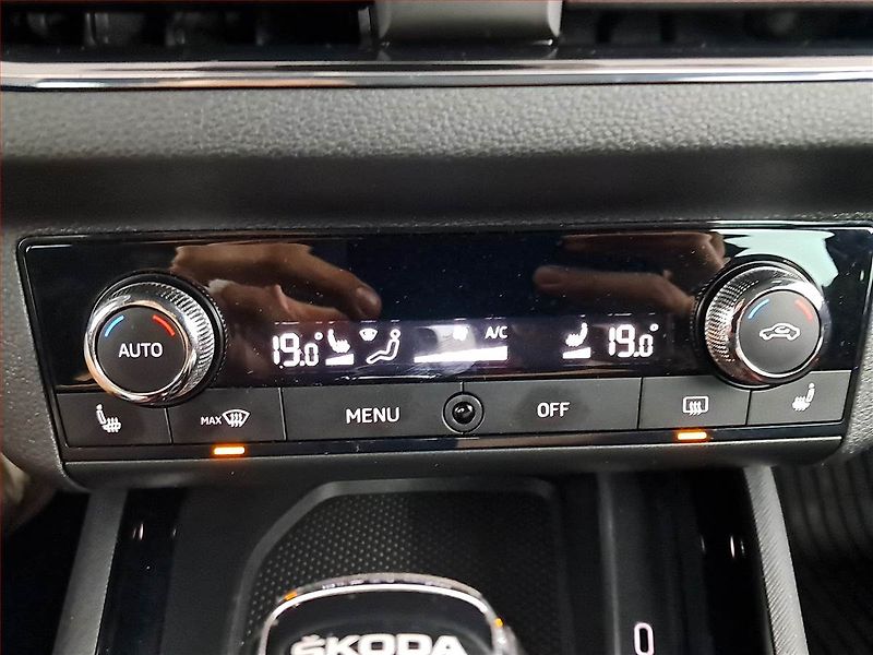 Škoda Kamiq (2020) 1.5 TSI - fotka 13 z 17