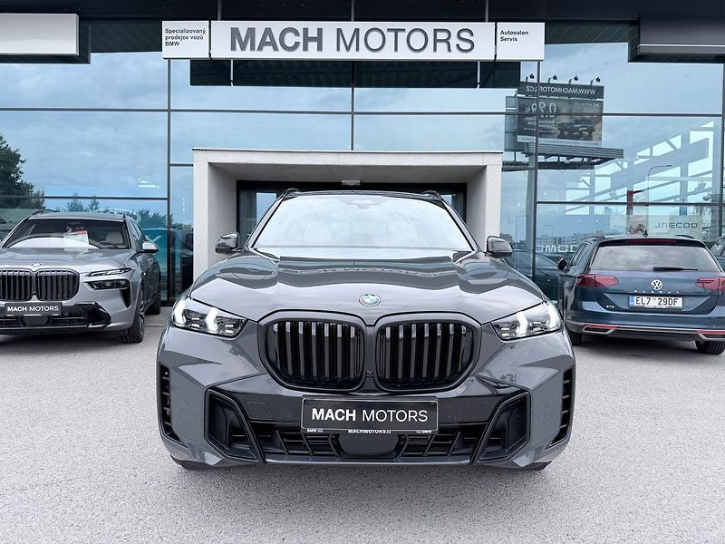 BMW X5 30xD Vzduch Nezávislé Tažné - fotka 2 z 35