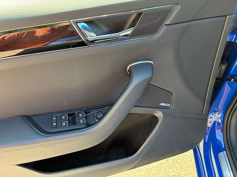 Škoda Superb 2.0 TDi 110 kW L&K DSG ČR DPH - fotka 18 z 37