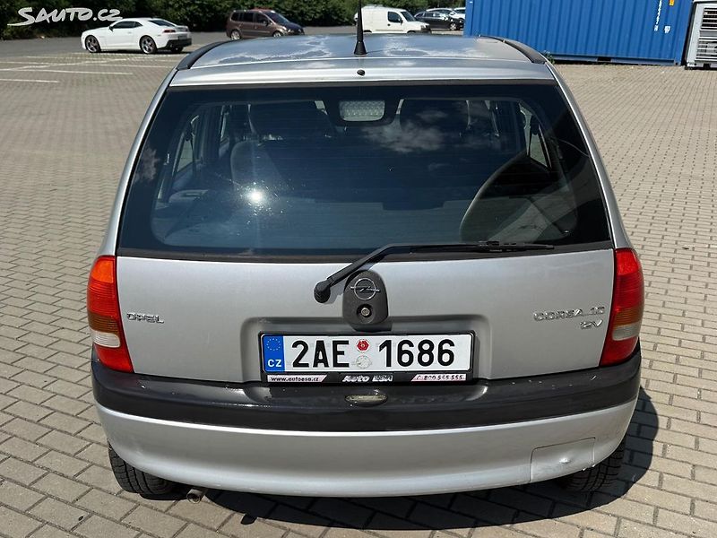 Opel Corsa (2001) 1.0i, 40kw 155t. KM! - fotka 4 z 19