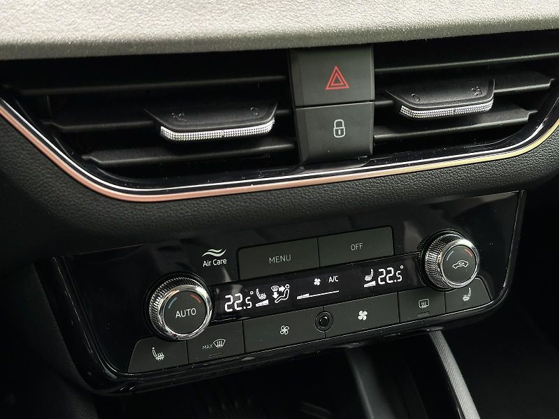 Škoda Kamiq 1.5TSi DSG 150PS LED V.Cockpit - fotka 20 z 35