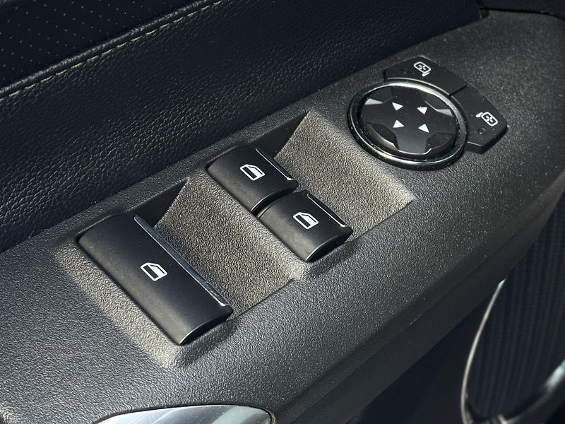 Ford Mustang (2018) Convertible 5.0Ti-VCT V8 GT - fotka 23 z 52