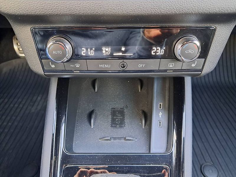 Škoda Scala (2020) STYLE Paket Extra + Dynamic TS - fotka 13 z 29