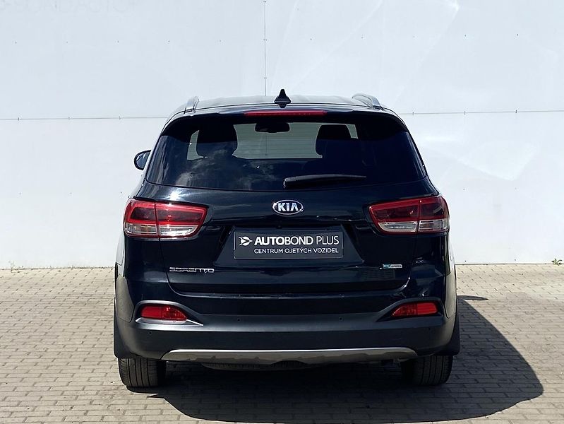 Kia Sorento 2.2 CRDi 147kW AT AWD Premium - fotka 9 z 25