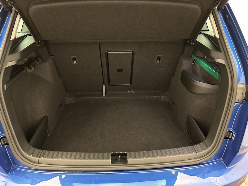 Škoda Karoq 2.0 TDI Top selection - fotka 19 z 21