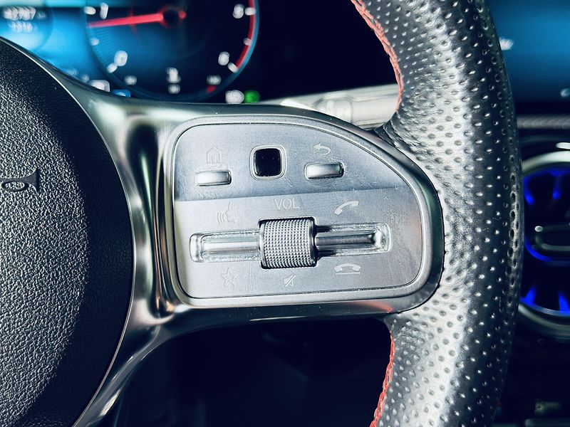 Mercedes-Benz CLA (2022) 200d*ZÁRUKA*PANO*KEYLESS* - fotka 17 z 30