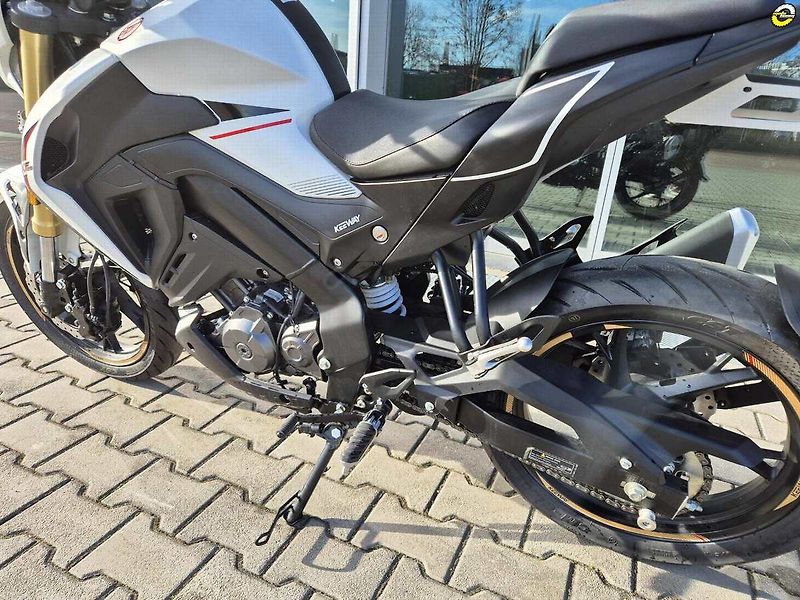 Keeway RKF 125i (2025) VÝPRODEJ EURO5 - fotka 11 z 17