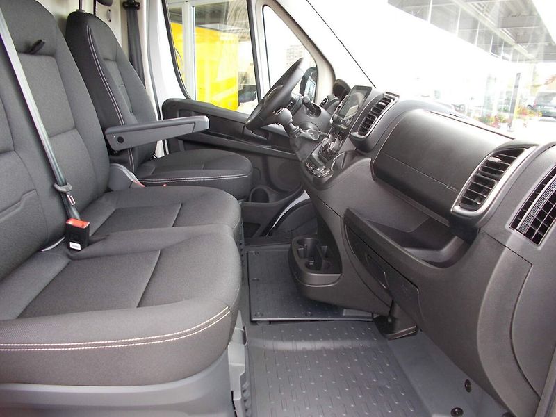 Opel Movano (2026) Van 3500 L2H2 2.2 CDTi 140k 6- - fotka 15 z 28