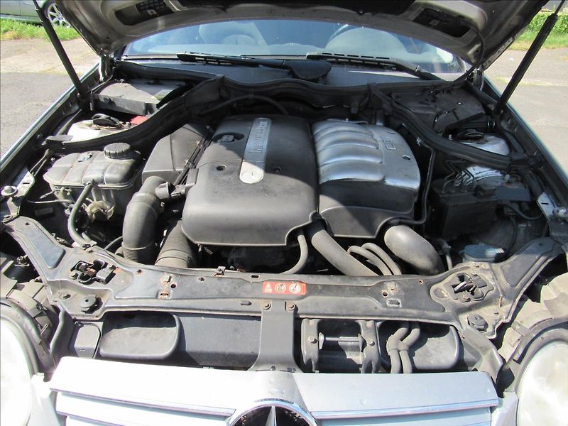 Mercedes-Benz CLK 2,7 270 CDI Elegance - fotka 26 z 27