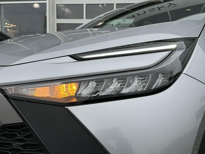 Toyota C-HR (2025) 1.8L HEV STYLE - fotka 4 z 35