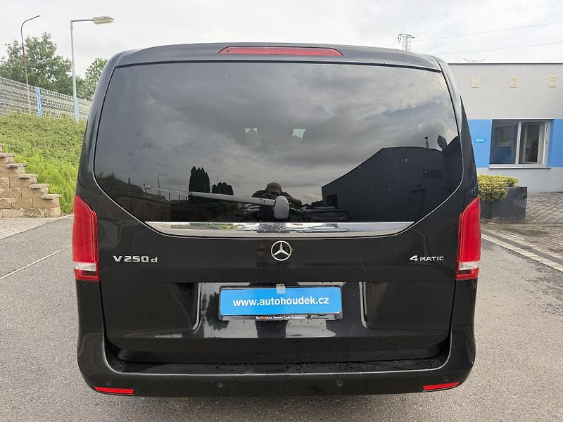 Mercedes-Benz Třídy V 250D XL AVANTGARDE 4MATIC - fotka 6 z 28