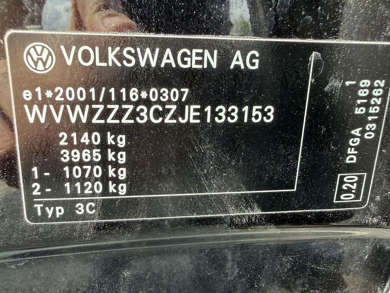 Volkswagen Passat 2.0 TDI MASÁŽ NAVIGACE TAŽNÉ - fotka 40 z 40