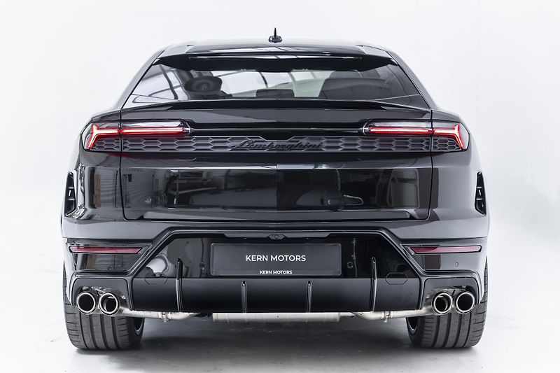 Lamborghini Urus - fotka 4 z 42