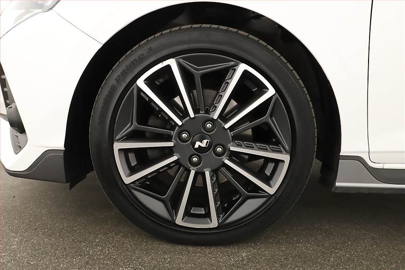 Hyundai i20 (2022) N Line 1.0 T-GDI, ČR,1.maj - fotka 11 z 15