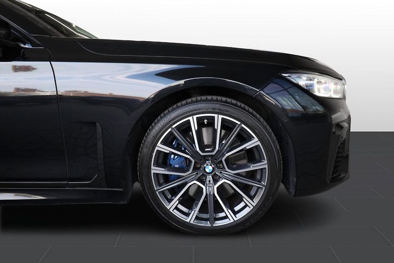 BMW Řada 7 740ld xDrive - fotka 11 z 40