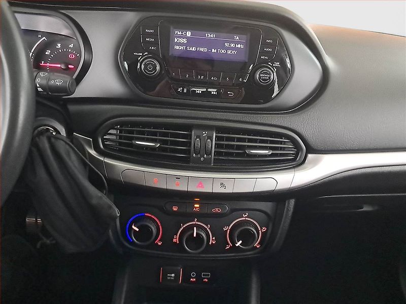 Fiat Tipo (2017) 1.4 16V, Serv.kniha - fotka 12 z 20